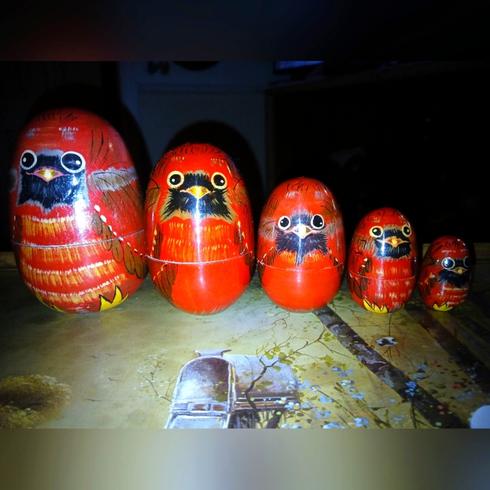 Vinyage Red Bird Nesting Dolls